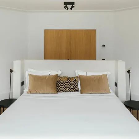 Splendid Propery - With Lovely Views *